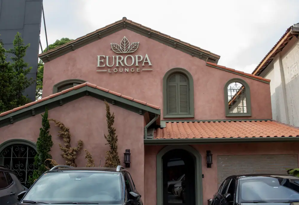 Europa Lounge, Restaurace