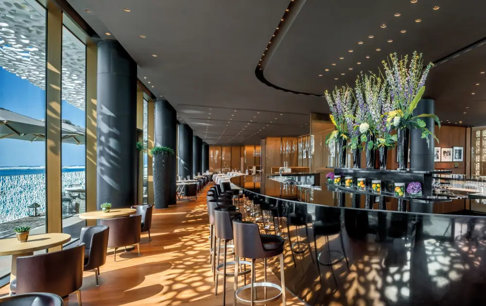 The Bulgari Bar, Bar