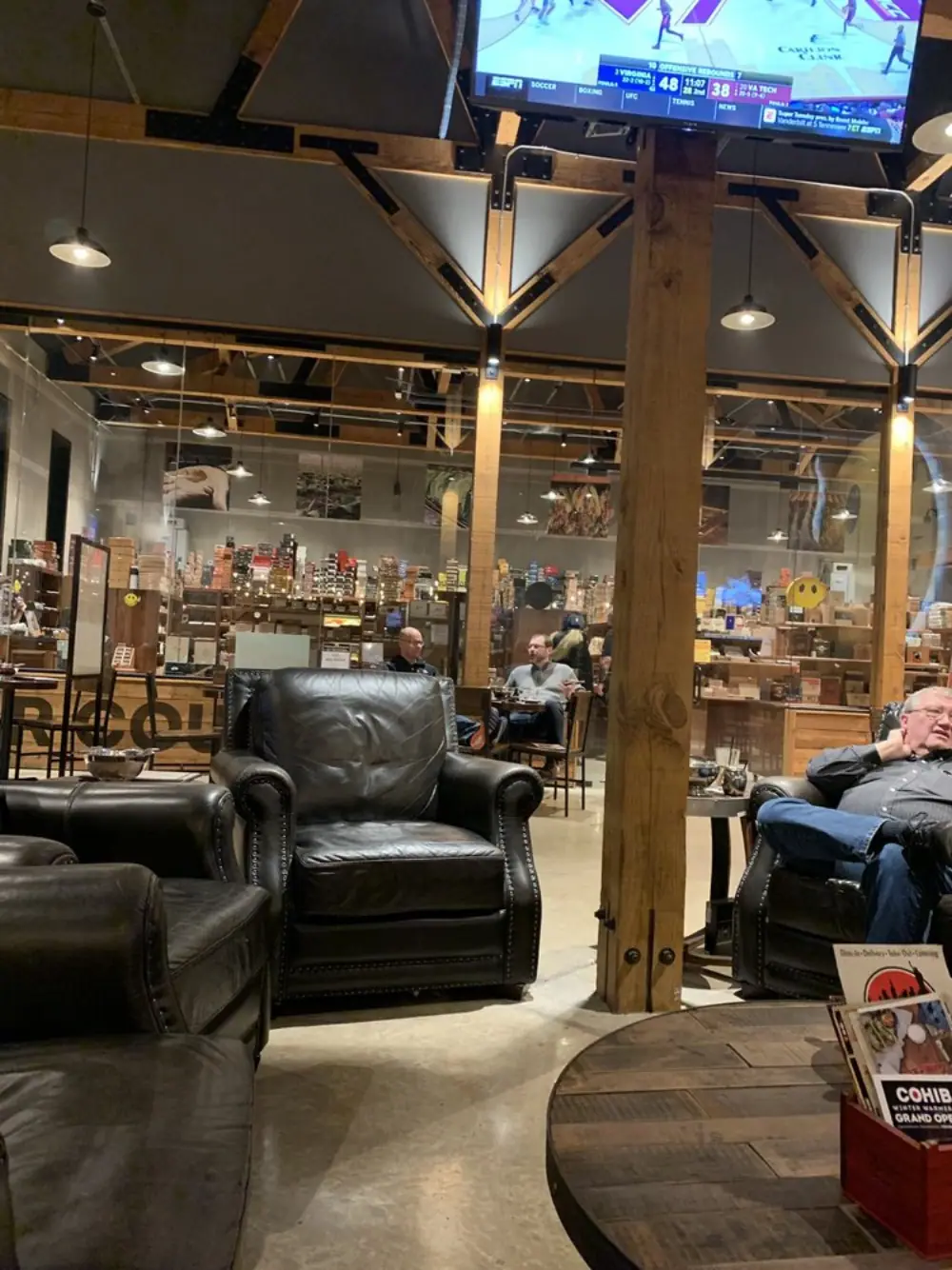 CI Superstore The Colony, Lounge
