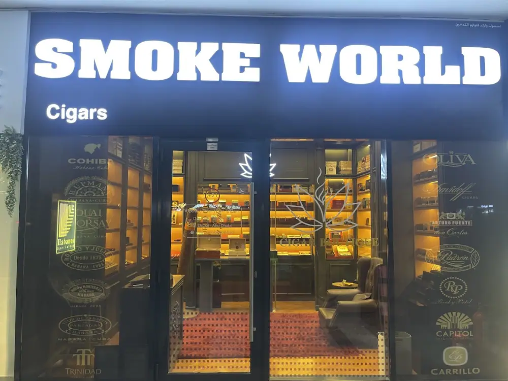 Smoke World Dubai, Lounge