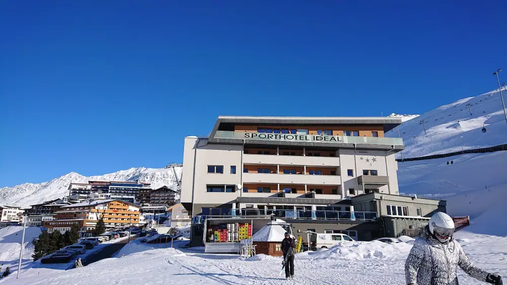 Sporthotel Ideal Superior – Zigarren Lounge, Lounge