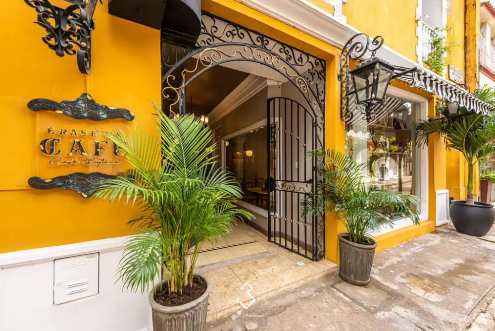 Distrito Tabaquero Cartagena Cigar Lounge (Habanos Point / Puros / Bar) Colombia Cigars sa, Lounge