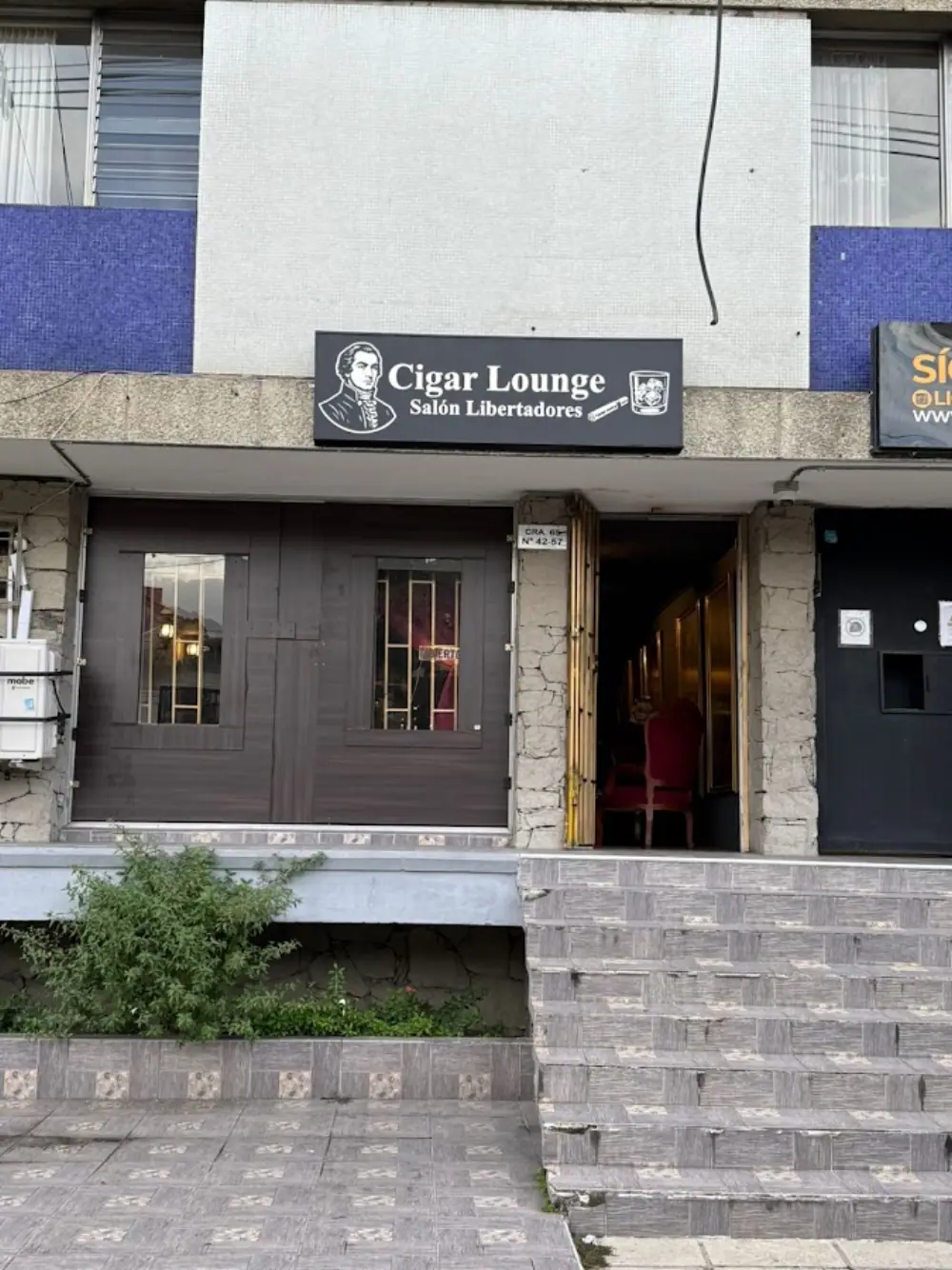 Cigar Lounge Medellín Salón Libertadores, Lounge
