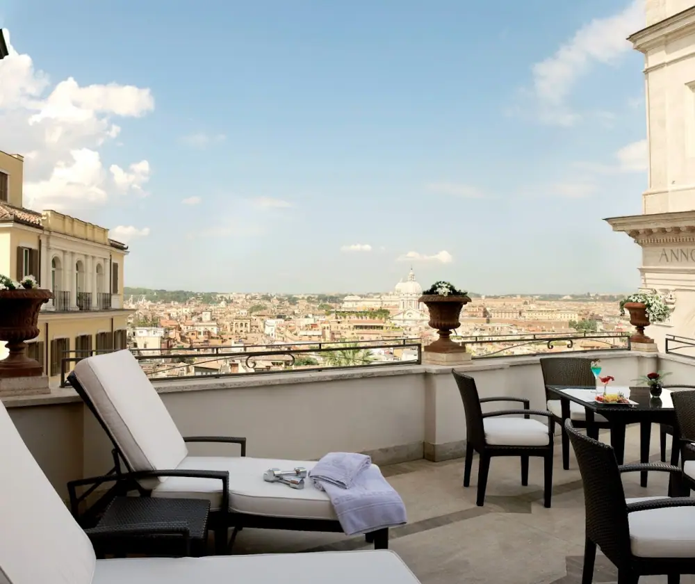 Hassler Roma, Outdoor seating