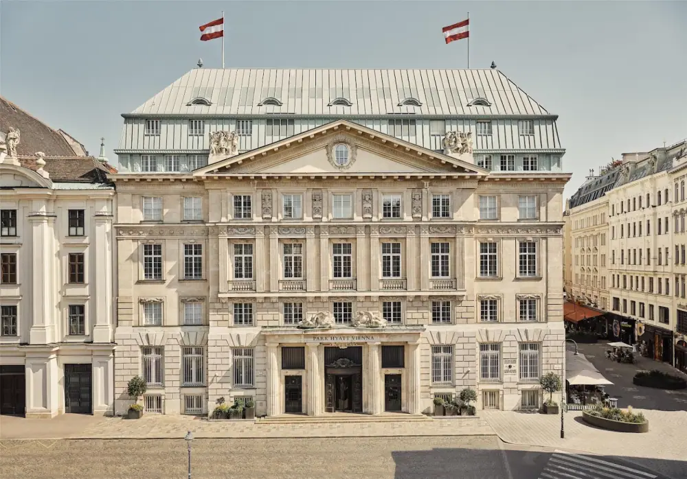 Park Hyatt Vienna – The Living Room Cigar Lounge, Lounge