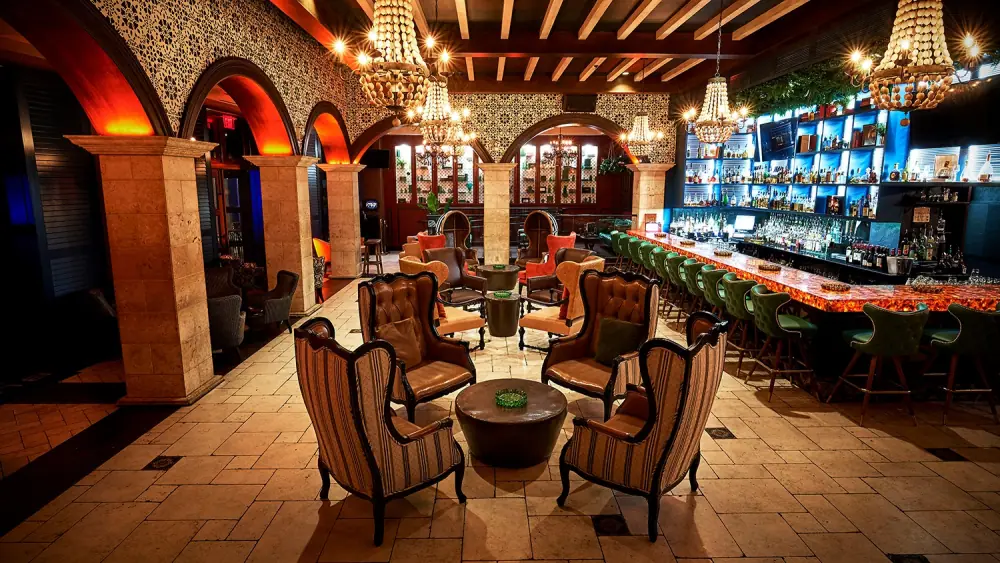 BURN by Rocky Patel Naples, Lounge