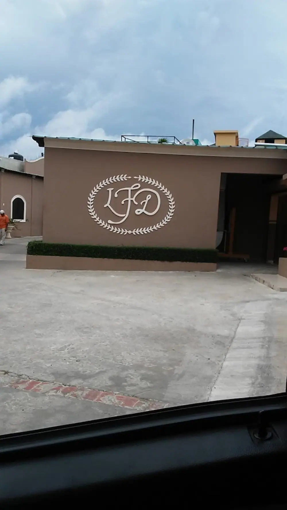 La Flor Dominicana Factory, Cigar shop with seating