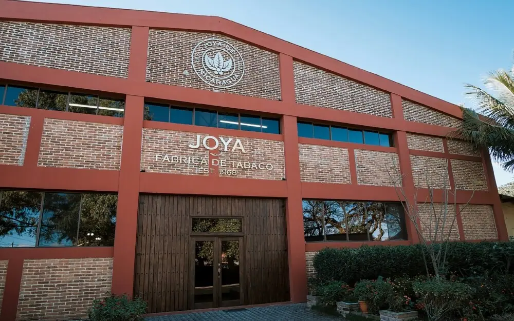 Joya de Nicaragua Factory, Obchod s posezením