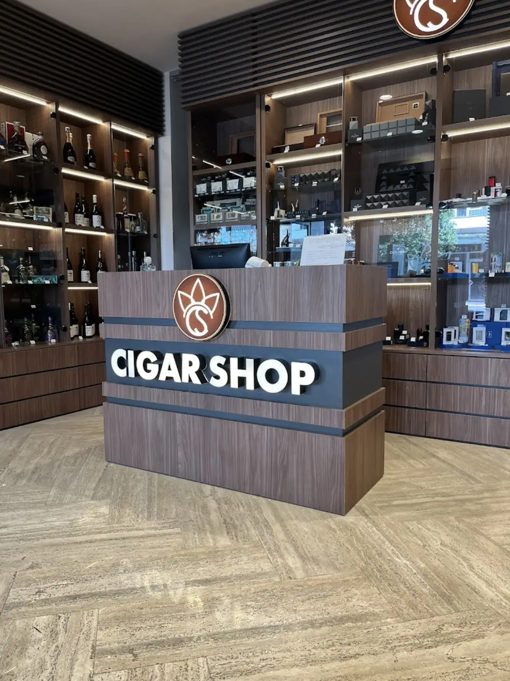 Cigar Shop Premium Podgorica, Cigar shop with seating