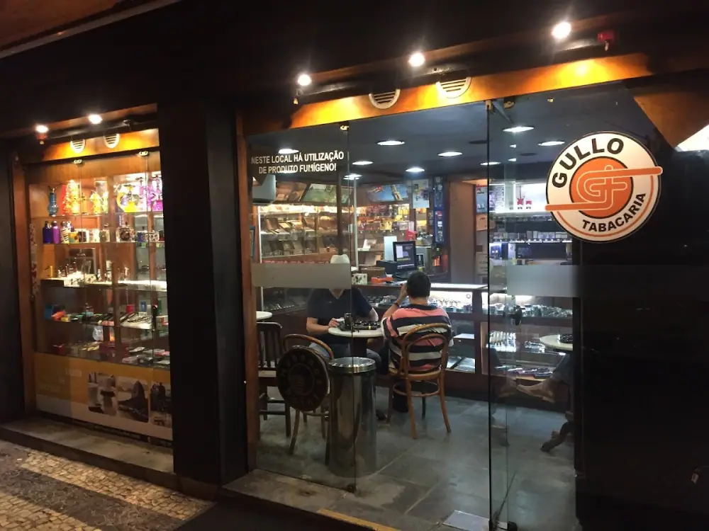 Gullo Tabacaria Copacabana, Obchod s posezením