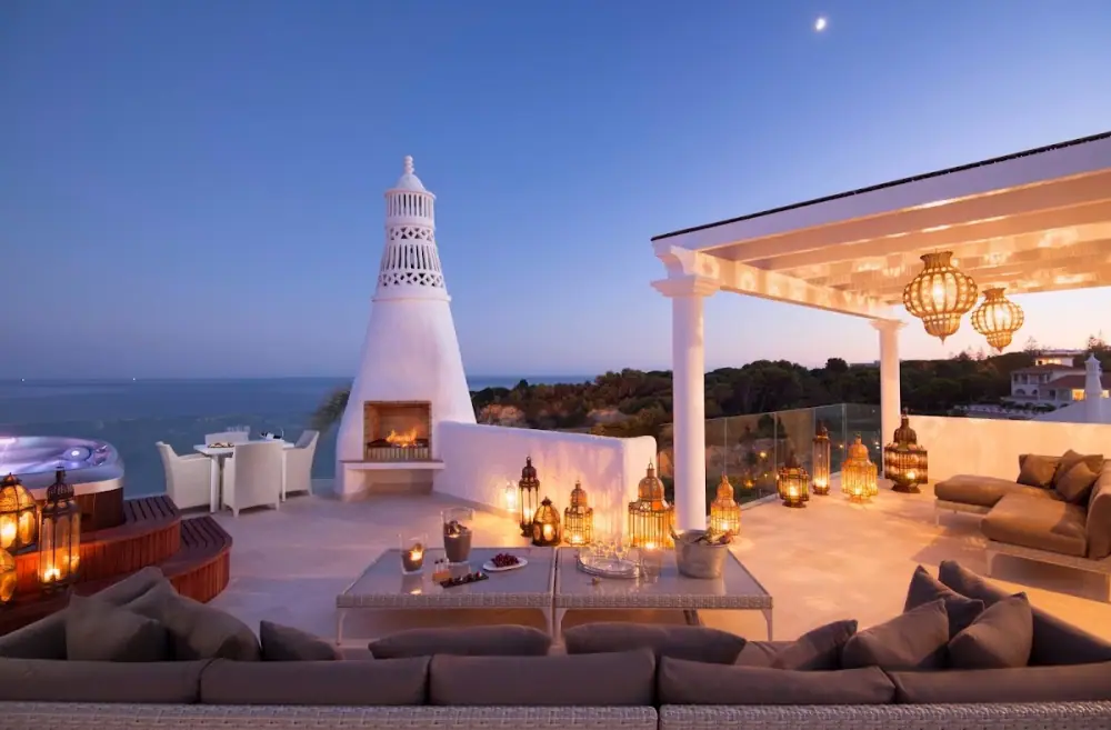 Vila Vita Parc, Restaurace