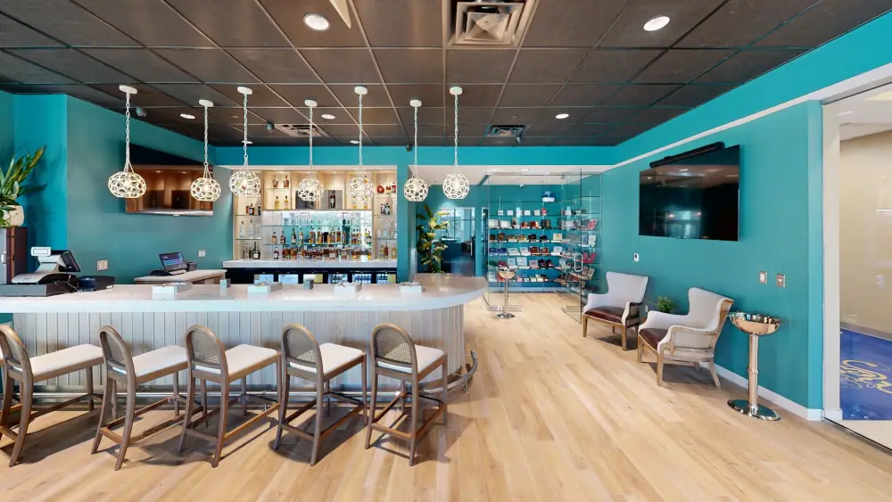 Club Macanudo Bossier City, Lounge