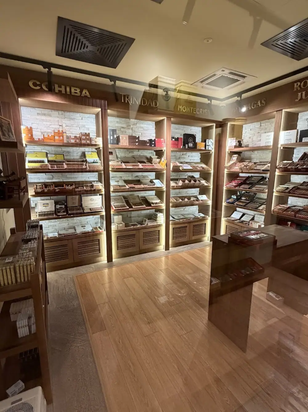 La Casa del Habano & Cohiba Atmosphere Nicosia, Lounge