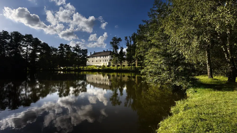 Chateau Orlice, Outdoor seating